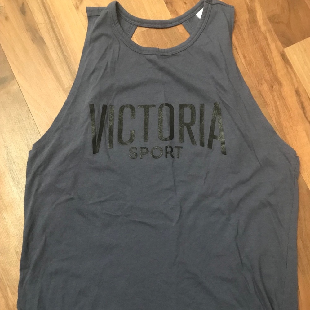 Victoria’s Secret sport twist back tank